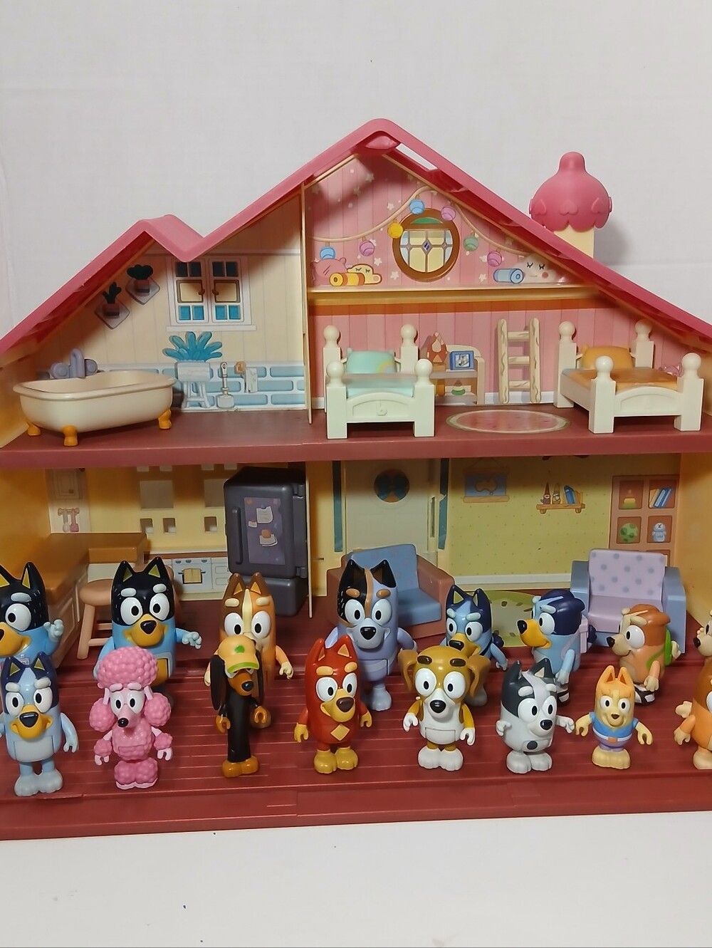 Bluey House 16 Characters And 9 Pieces Furniture